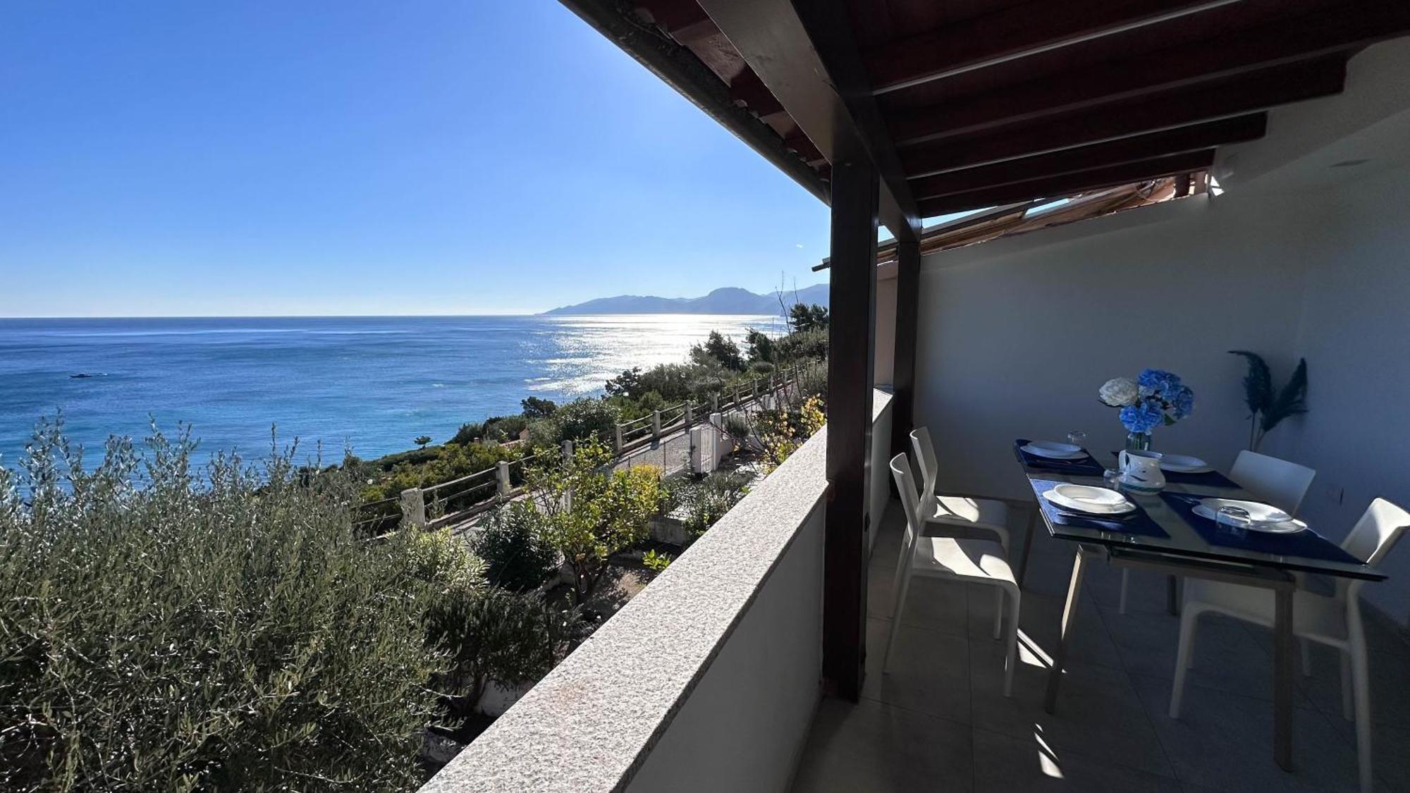 Mama House Con Vista Mare Apartment Cala Gonone Ngoại thất bức ảnh